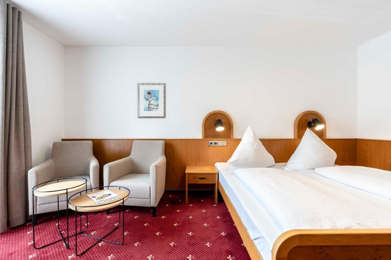 Hotel & Gasthaus Loewen فالدكريش المظهر الخارجي الصورة