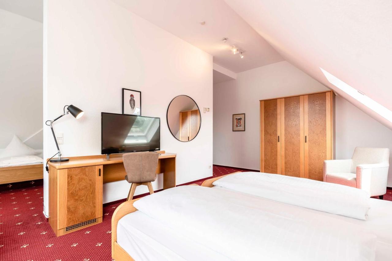 Hotel & Gasthaus Loewen فالدكريش المظهر الخارجي الصورة