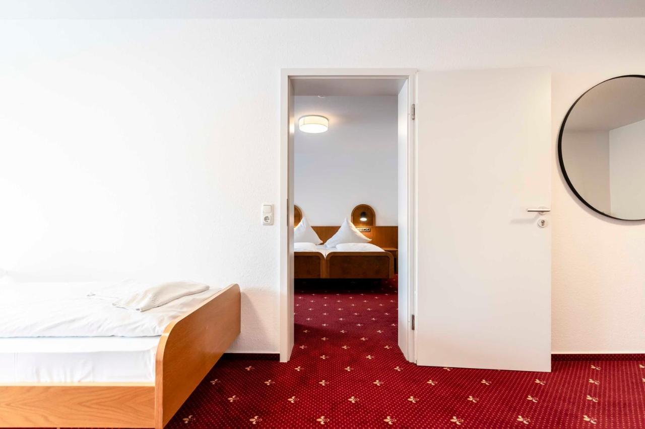 Hotel & Gasthaus Loewen فالدكريش المظهر الخارجي الصورة