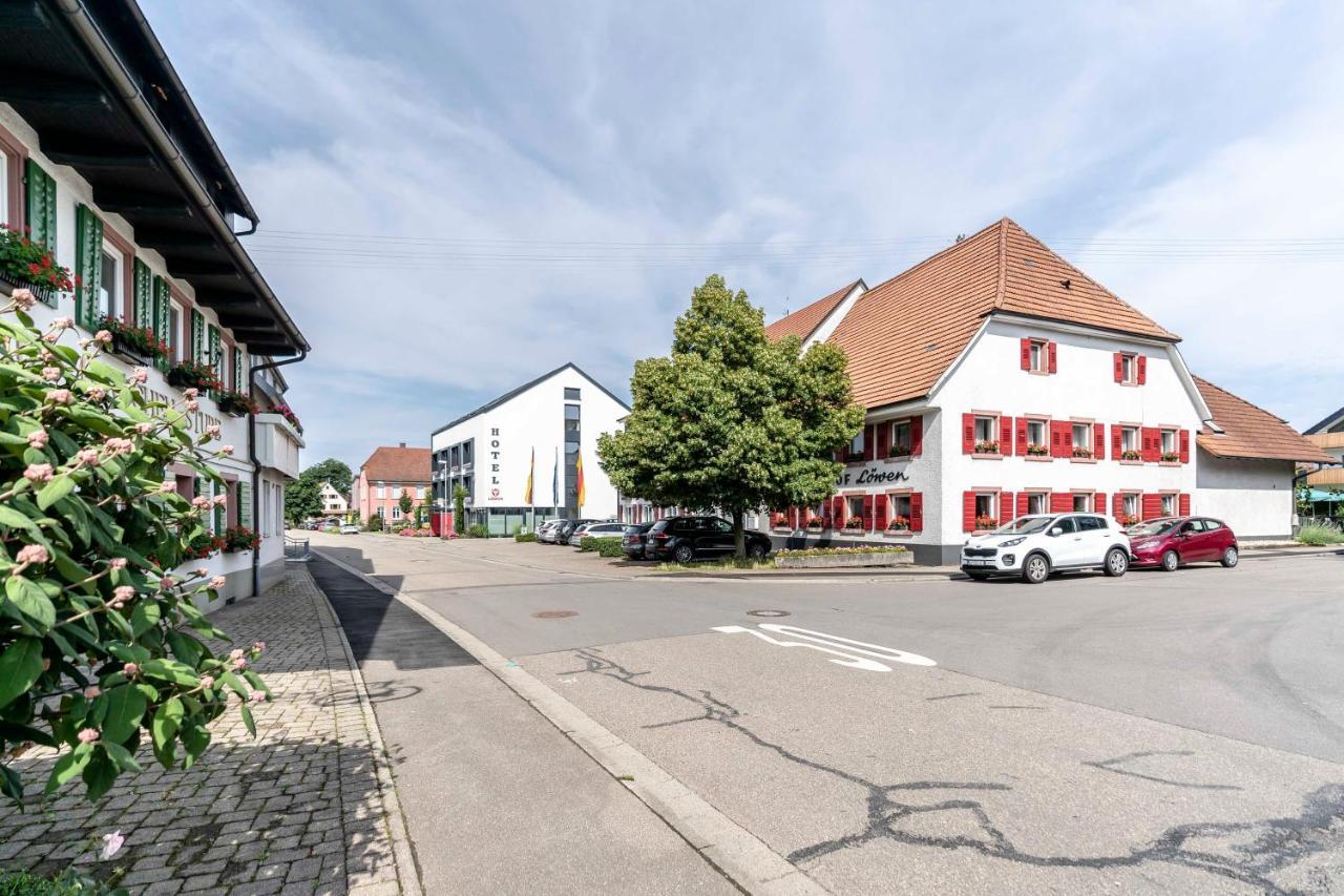 Hotel & Gasthaus Loewen فالدكريش المظهر الخارجي الصورة