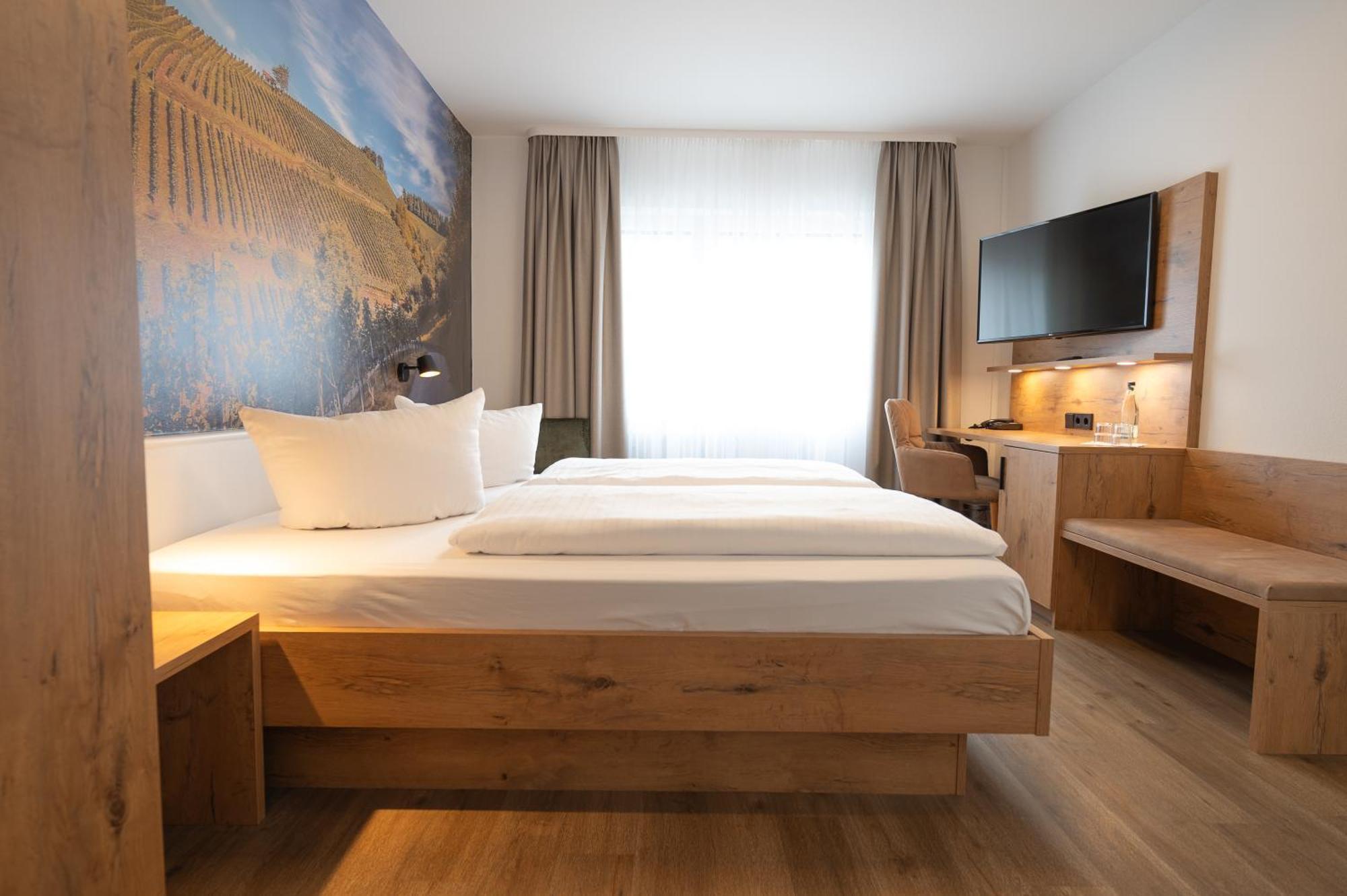 Hotel & Gasthaus Loewen فالدكريش المظهر الخارجي الصورة